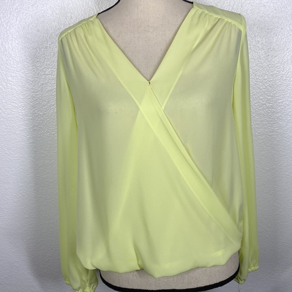 Inc International Concepts Yellow Neon Split Sleeve Blouse - Picture 3 of 11